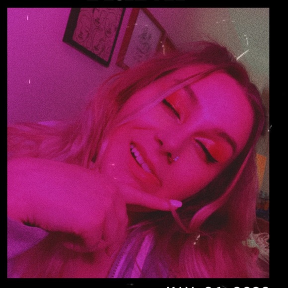 Meet your Posher, Maggie - Picture 2 of 4